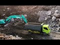 The Perfect Skilled Excavator Operator Breaks Down a Cliffs Easily for Mining Sand #3