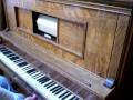 Theatre Organist Irma Glen plays 