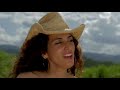 Amanda Martinez - Va y Viene (Official Video)