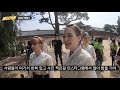 Wearing Hanbok At Gyeongbokgung