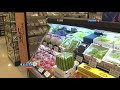 Square watermelons Japan. How it looks inside? English version.