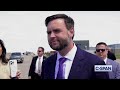 JD Vance walks to Kamala Harris plane same time/tarmac: “I just wanted to check out my future plane”