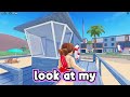 A LIFEGUARD Has a CRUSH on ME in Roblox Snapchat! (Brookhaven RP 🏡)