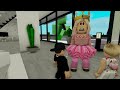 A MENINA MALTRATADA PELO PAI ERA FILHA DA PRINCESA NO BROOKHAVEN : Historinhas de Roblox