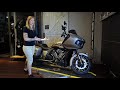 Indian Chieftain VS Challenger - Bagger Comparison and Walkaround