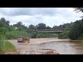 limpas di sungai Sapulut Masa banjir, Extra power💪💪💪 #drivertruck #logging #sabah #malaysia