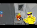 PINK BARRY in Prison Run Escape vs ALL FRIENDS