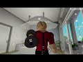 MEU IRMÃO ME DEFENDEU DO VALENTÃO DA ESCOLA - HISTORINHA DE BROOKHAVEN RP ROBLOX 🏡