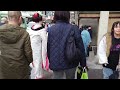 Geishas Walk from Minamiza to Pontocho Alley in Gion Kyoto | 京都祇園、南座から先斗町を歩く外国人観光客と舞妓さん、海外の反応