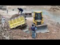 5TON Truck Stuck Recovery By Techniques Komatsu Dozer - Dozer Pushing Connect 100% And Truck Unload