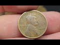 LOTS OF OLD WHEAT CENTS!!! (COIN ROLL HUNTING PENNIES)