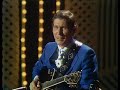 Chet Atkins - Medley (Country Gentleman, Mister Sandman, Wildwood Flower, Freight Train)