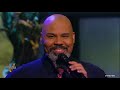 James M. Iglehart Performs 