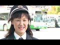 【全長18m】連節バスを操る女性運転士　「離婚がきっかけ」29年乗務を続け無事故無違反　社内で”女性初の指導者”に　1日に密着【奈良交通】