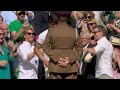Carlos Alcaraz celebrates, embraces family after winning Wimbledon final over Novak Djokovic 🏆