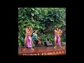 Waikiki Beach:Hula Show at the Royal Hawaiian Center. Best Hawaiian Vacation ever 🌺🌺