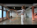 Hula hoop trik / trik z obročem: TUNEL