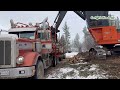 A Typical Day In The Life Of A Logging Truck Driver In The Winter|Logging Truck|Truck Driving