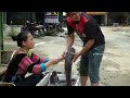 Catch Many Big Fish Using Traditional Traps - 17 Year Old Single Mother