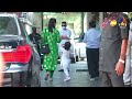 Pregnant Kareena Kapoor glamour look in green kurta at kapoor's Christmas Party