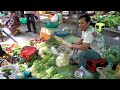 Hard Working Women @ The Market - Walk Around Cambodian Fresh Market food
