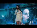 Lana Del Rey singing Blue Velvet live