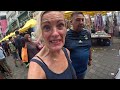 Street food in Malaysia - FIRST TIME TASTING MALAYSIAN FOOD in Kuala Lumpur 🇲🇾