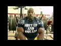 Ronnie Coleman putting his gloves on