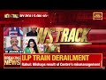 Newstrack With Rahul Kanwal Live:Sangathan Versus Sarkar In U.P? | U.P BJP Shake-Up Soon | Live News