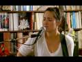 KT Tunstall - Throw Me A Rope