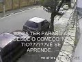 tirando o carro da porta!!!!!!