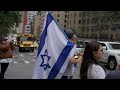 Demonstran Pro-Palestina Penuhi Times Square, New York