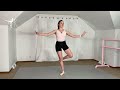 How to pirouette for beginner ballet dancers