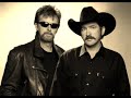 Brooks & Dunn feat. Mac Powell - Over the next hill (We'll be home)