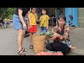 Single mother: Picking watermelons to sell - Grandfather built a bamboo hut | Ly Phuc Binh
