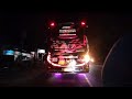 mengejar bus wisata di malam hari