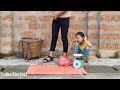 Harvesting Giant bamboo shoots with my daughter go to market to sell - gardening | Triệu Thị Dất