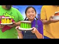 Kid Bakers Unleashed: Fun Cake Decorating Adventures with Alex Emma and Lyndon