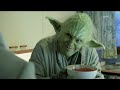 Gollum og Yoda fra NRK serien Underholdningsavdelingen