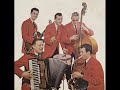 Walter Ostanek & His Band - Dance With Me This Polka