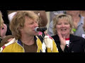 Bon Jovi & Sugarland - Who says you can't go home (live)