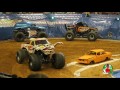 Monster Trucks Grave Digger vs Zombie