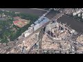 Boeing 777-300ER over London