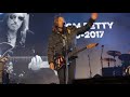 Keith Urban - New Year's Eve Tribute to Artists We Lost in 2017