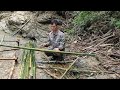 Skills how to trap primitive fish using bamboo, catch and cook, survival alone on a stream