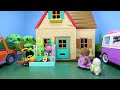 Bluey Gets a New House | Bluey New Home Adventure | Pretend Play With Bluey Toys