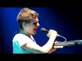 MATT singing STARLIGHT along with MUSE FANS at MADISON SQUARE GARDEN in NYC